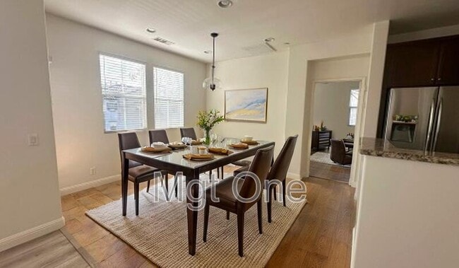 Foto del edificio - 6266 Isidora Ln