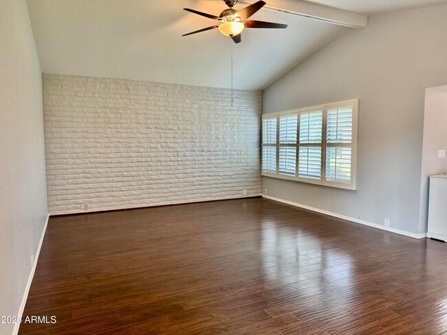 Foto del edificio - 4800 N 68th St