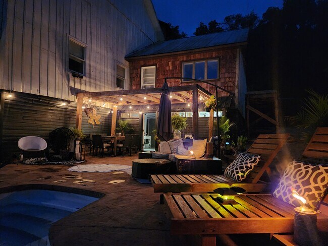 Foto del edificio - 2104 Northway Rd