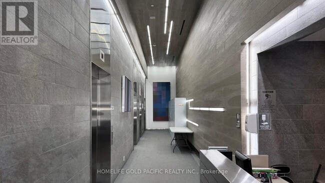 Building Photo - 101 Peter St