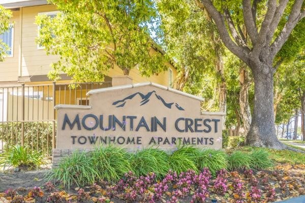 Foto del edificio - Mountain Crest Townhomes