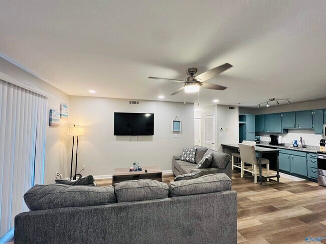 Foto del edificio - 6612 Willow Pointe Dr NW