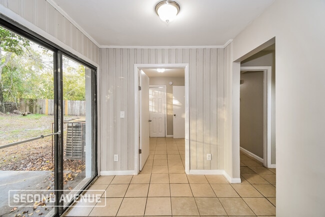 Building Photo - 4508 Tango Ln W