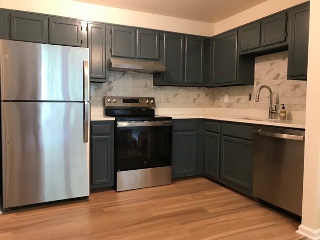 Photo - 11640 Pleasant Meadow Dr (North Potomac, MD) Townhome
