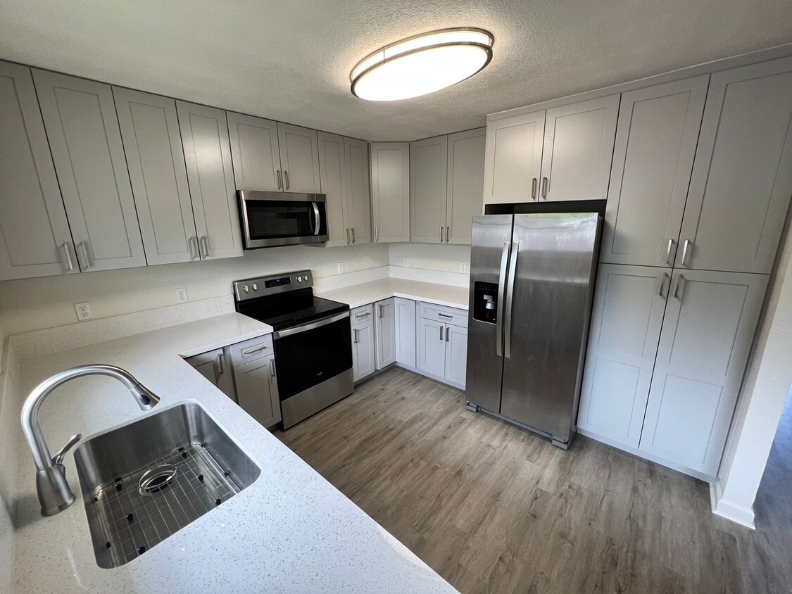 Primary Photo - Charming 3 bedroom home in Manoa for $4,20...