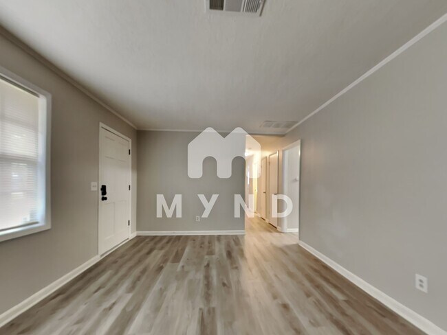 Building Photo - 255 Bellwood Ln