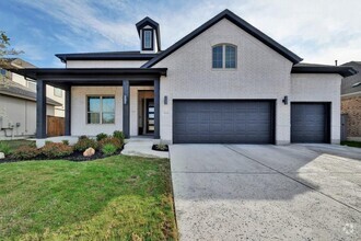 Building Photo - 3020 Desert Shade Bnd