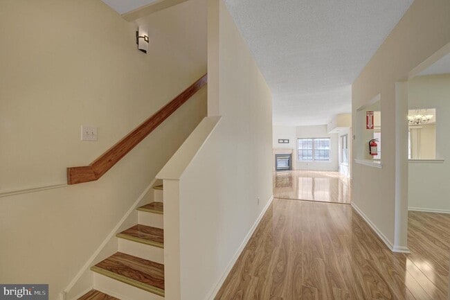 Building Photo - 6146 Main St