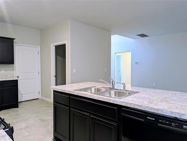 Foto del edificio - 13733 The Brook Blvd