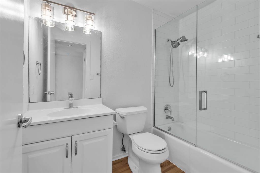 Foto principal - 500 E Riverside Dr