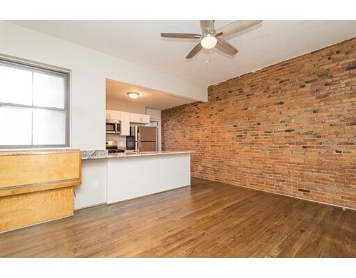 Building Photo - 34 Shurtleff St