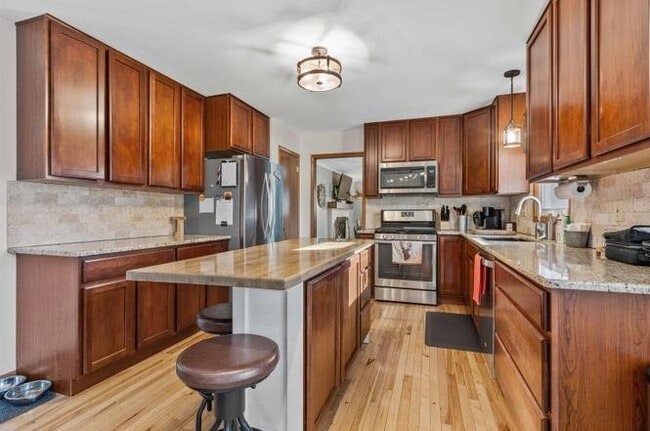 Building Photo - 2411 Woodfern Way