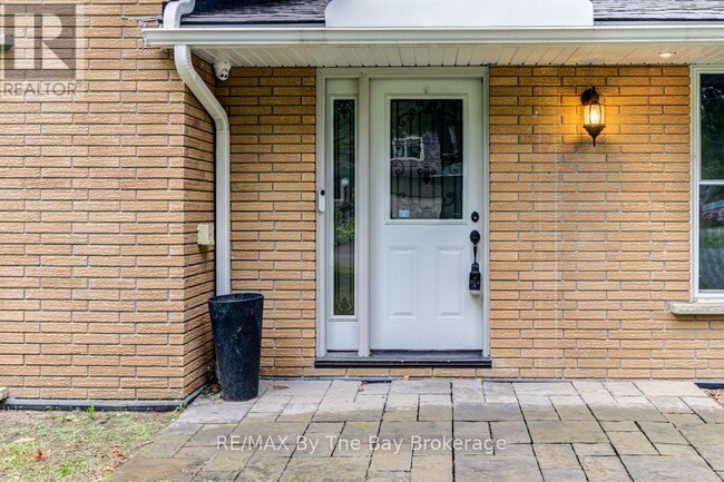 Photo du bâtiment - 63 Rodrium Rd