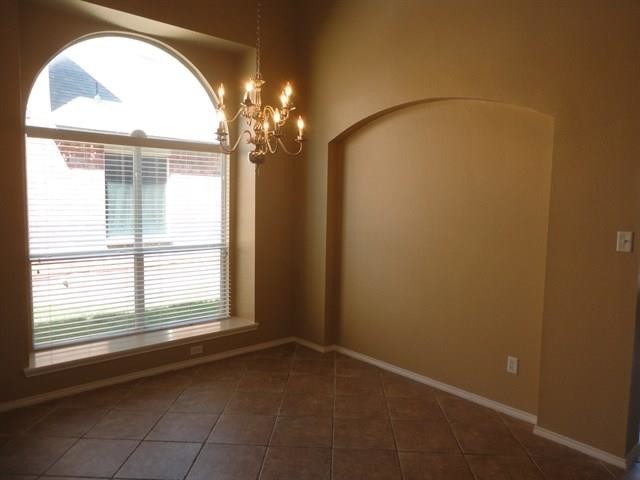 Building Photo - 9037 Nightingale Dr