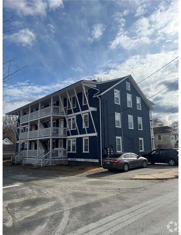 Apartments For Rent in Pomfret, CT with Hardwood Floors 1 Rentals