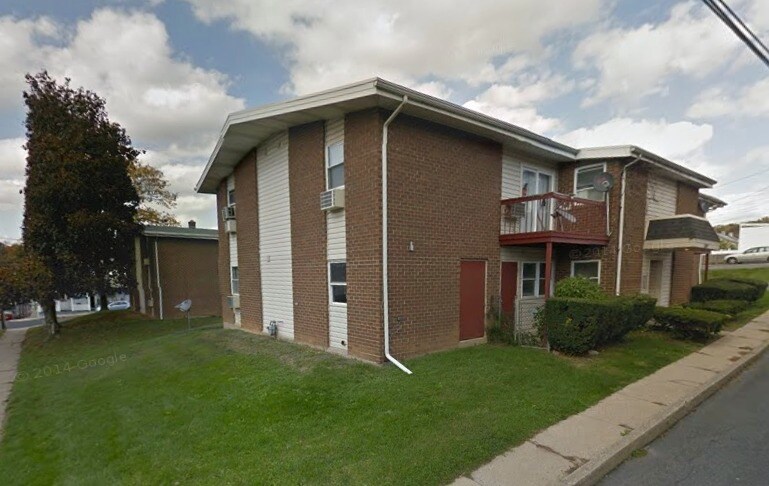 Primary Photo - 201-213 S Bradford St