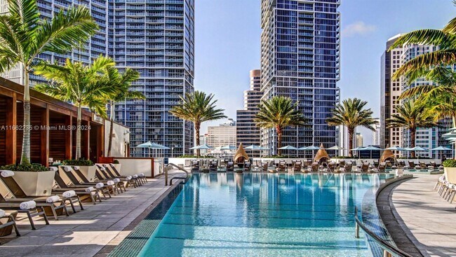 Foto del edificio - 200 Biscayne Boulevard Way