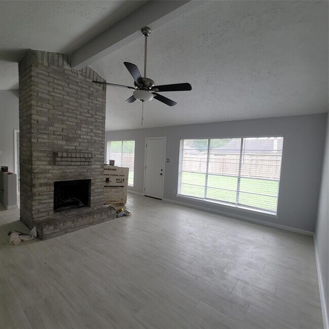 Building Photo - 19319 Cypress Cliff Dr