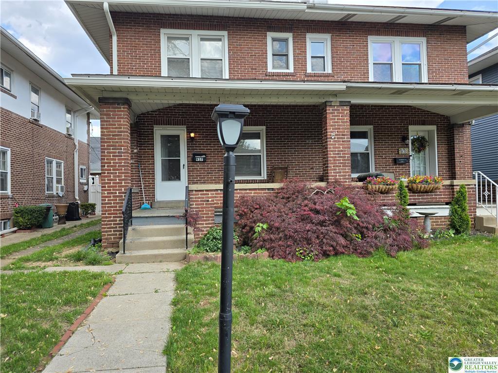 Foto principal - 937 S Poplar St