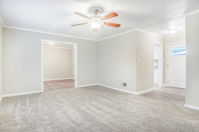 Foto del edificio - 1271 Avonwood Circle