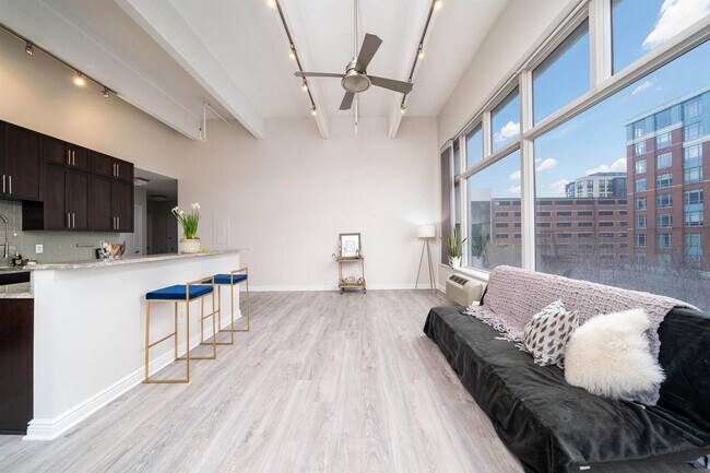 Foto del edificio - 1500 Washington St