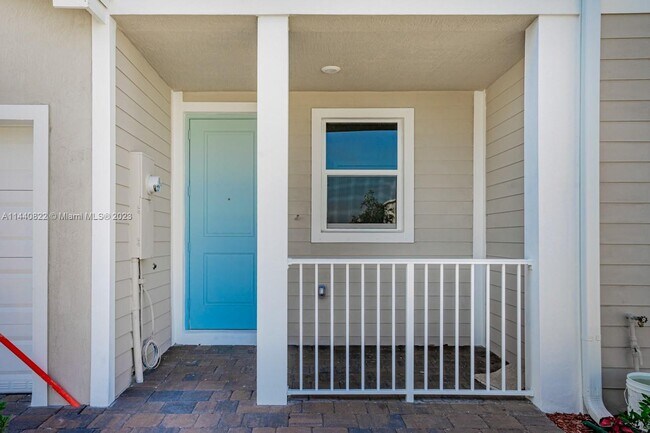 Foto del edificio - 934 SE 19th St