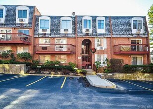 Building Photo - 55 N Broadway