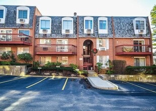 Building Photo - 55 N Broadway