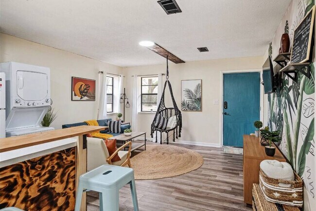 Foto del edificio - 2001 N 61st Ave