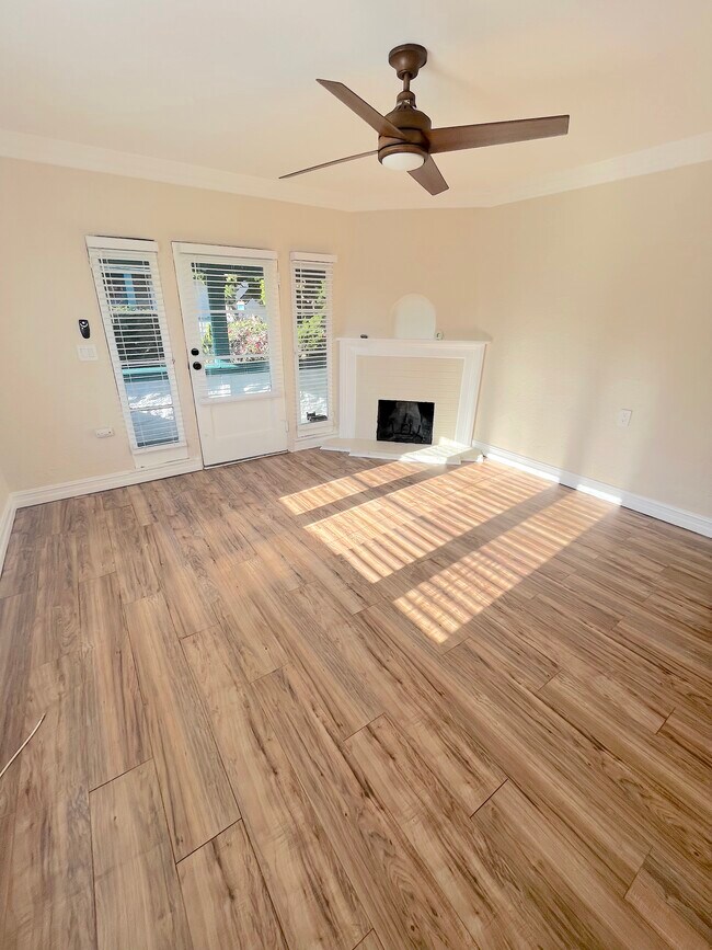 Foto del edificio - 33910 Orilla Rd