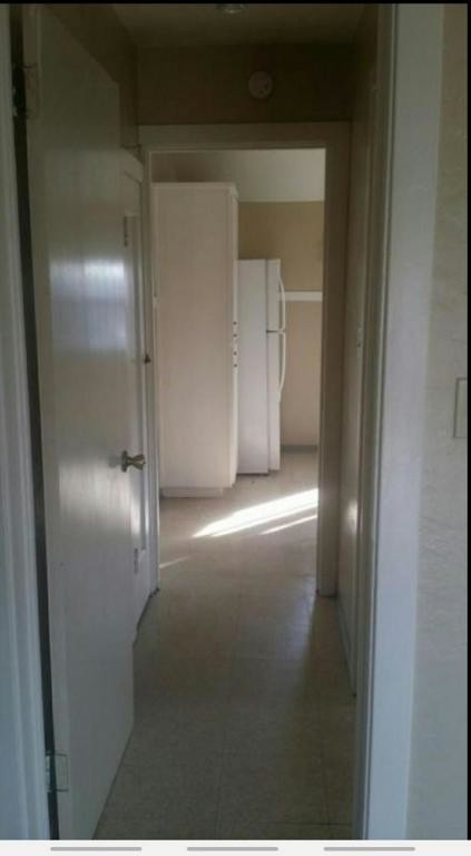 Foto del edificio - 1320 N. Irwin St.