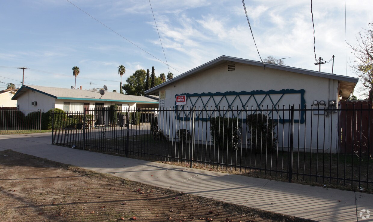 Building Photo - 8132-8146 Cypress Ave