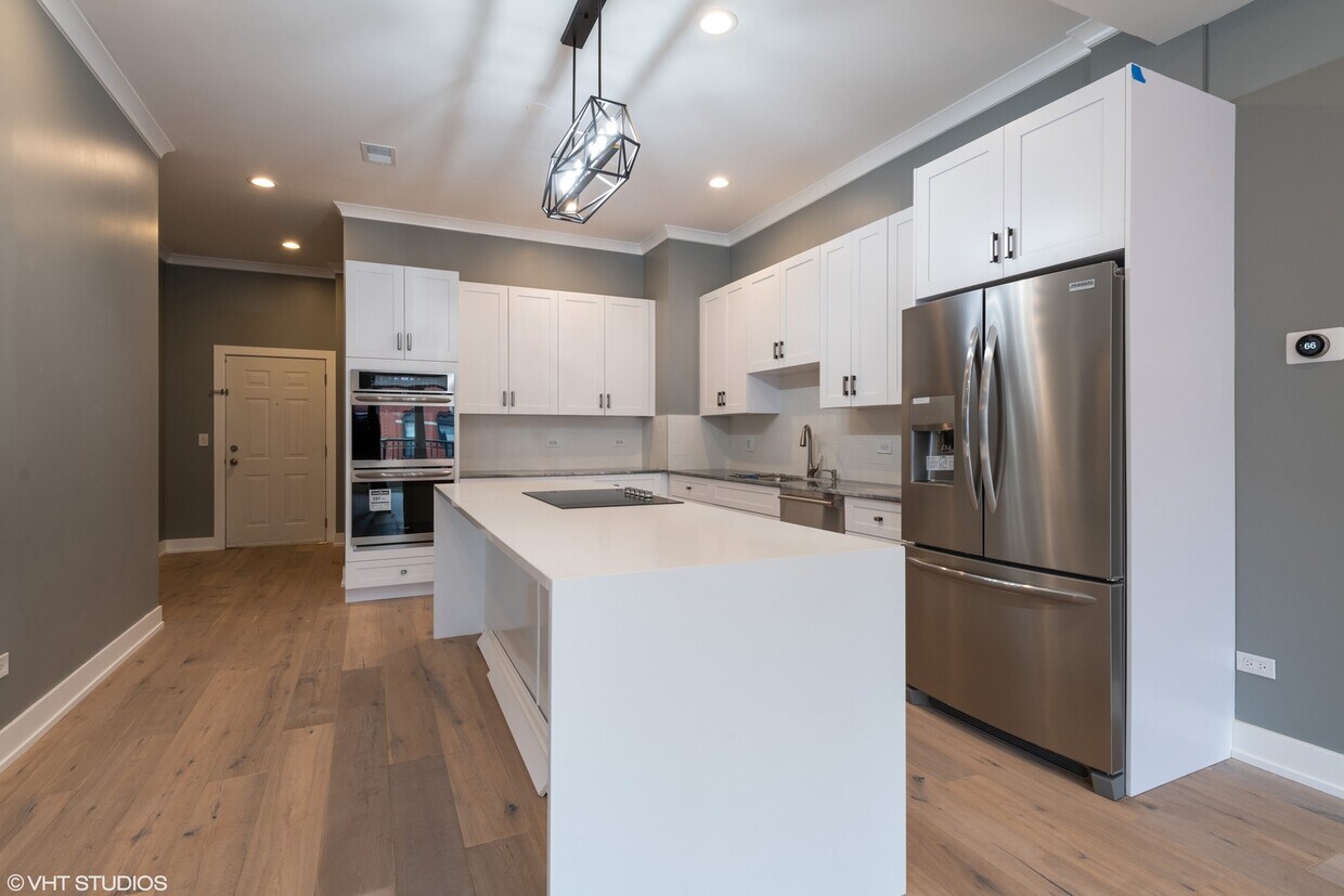 Foto principal - 520 N Halsted St