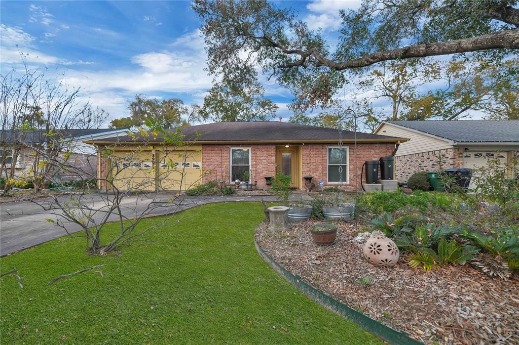 Foto principal - 5902 Jim St