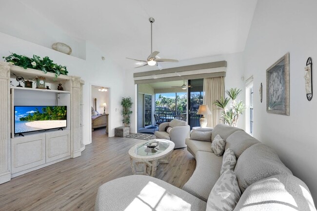 Foto del edificio - Furnished 2-Bedroom Condo in Estero – Available For SHORT-TERM RENTAL!