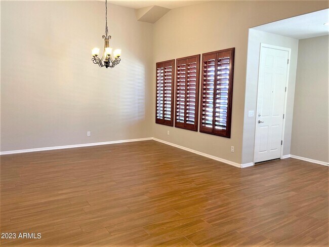 Foto del edificio - 3413 E Aris Dr