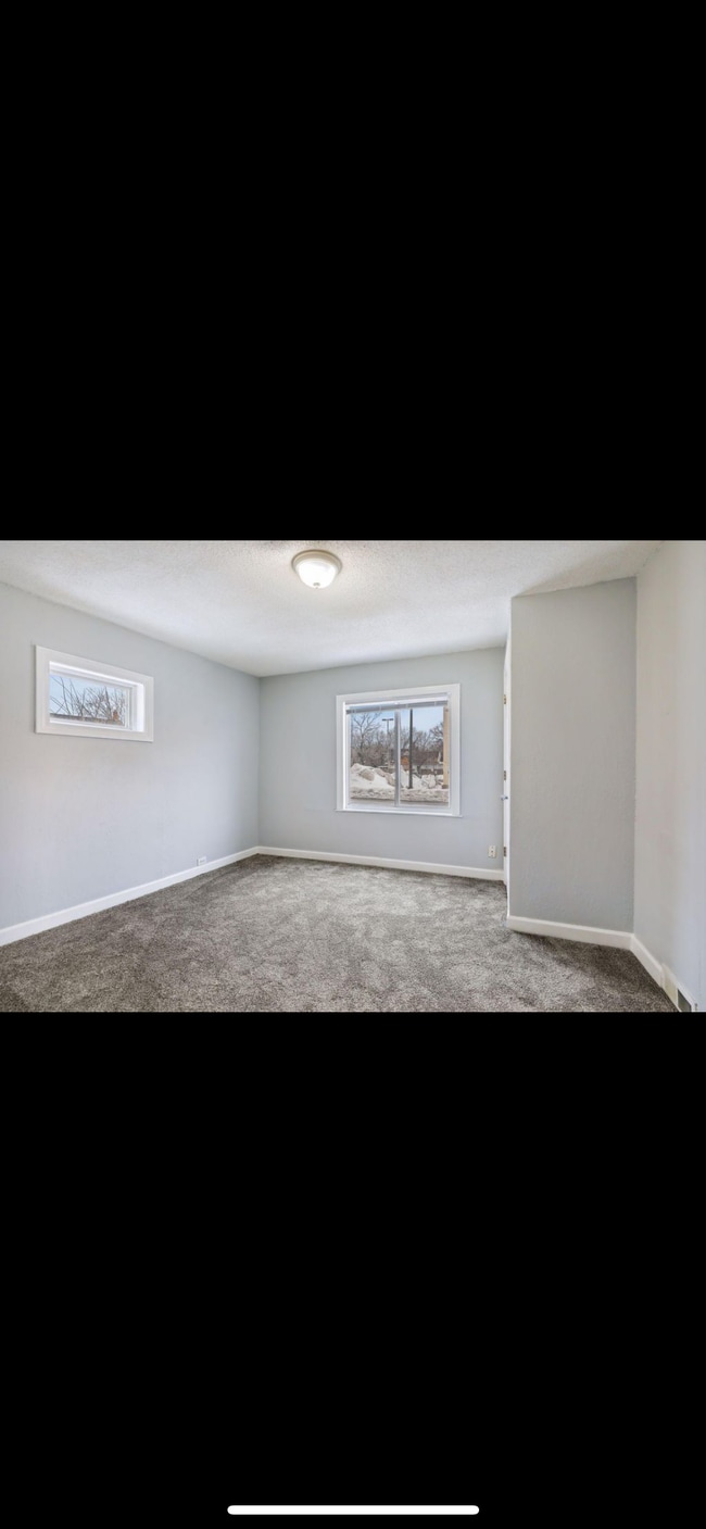 Building Photo - 1060 Arcade St