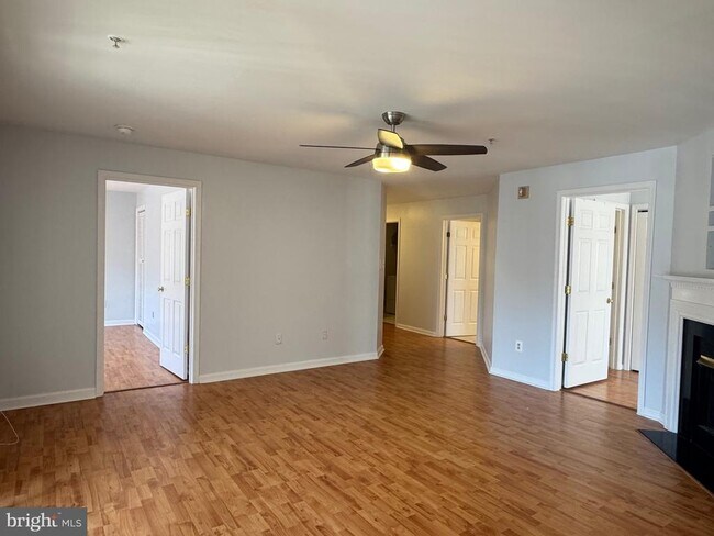 Foto del edificio - 9131 Gracious End Ct