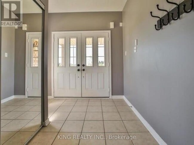 Building Photo - 44 Kimble Ave