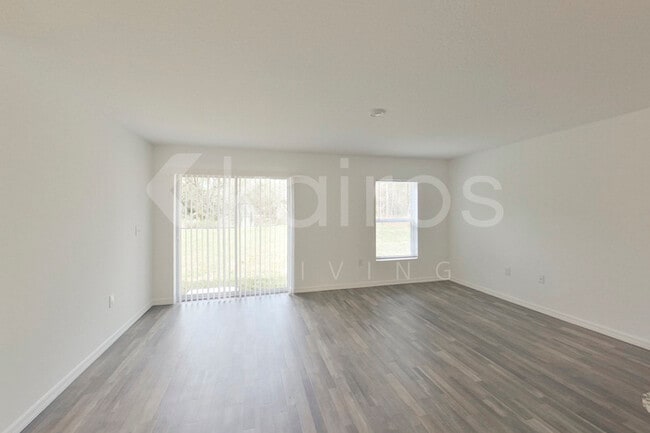 Foto del edificio - 9810 N Santee Terrace