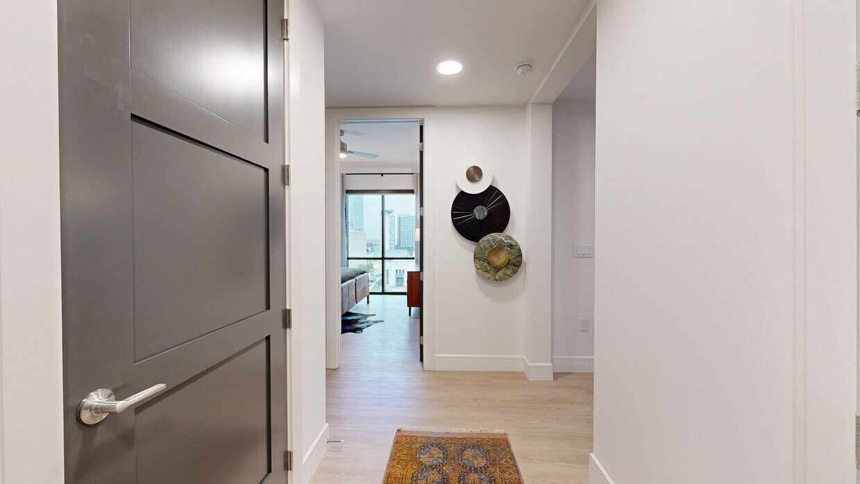Photo - The Everett-Nashville Yards Apartments
