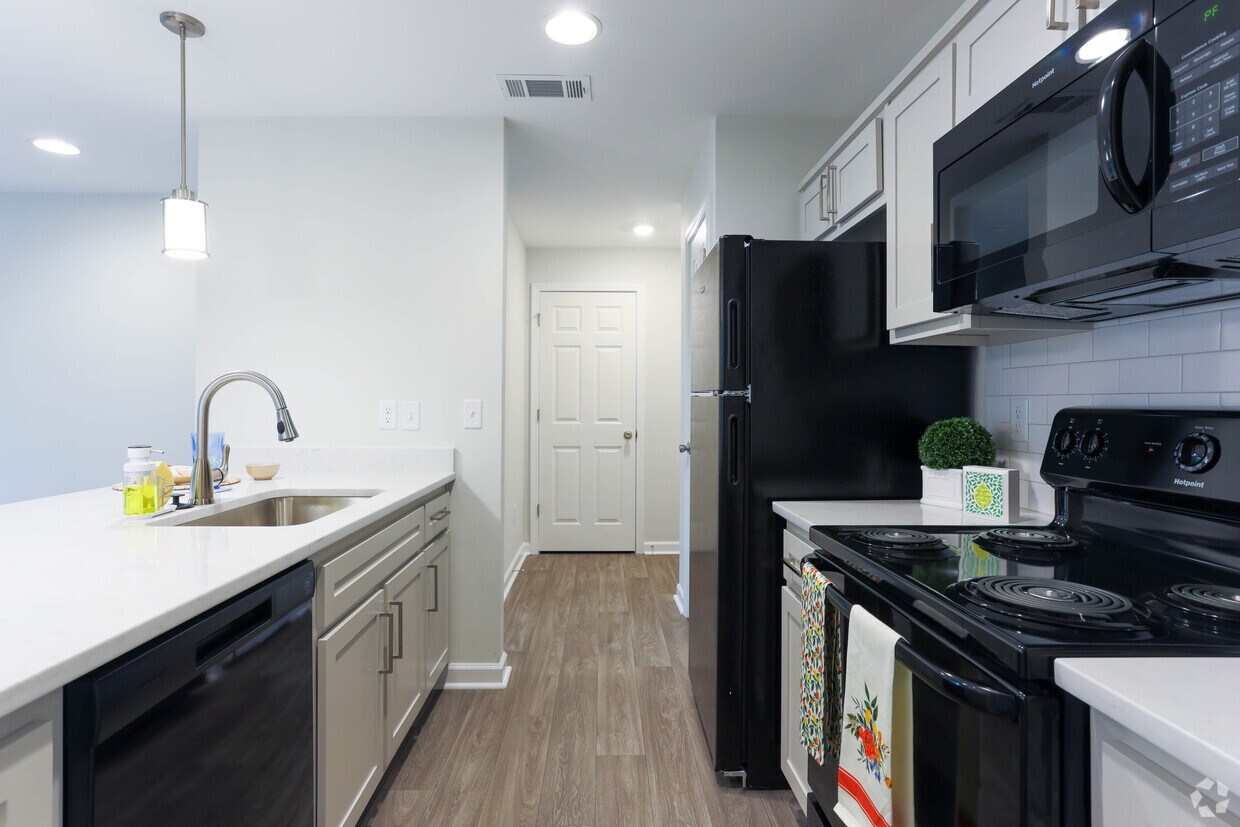 Foto principal - Club Hill Apartments