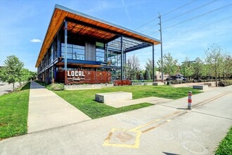 Building Photo - 4710 Edison St