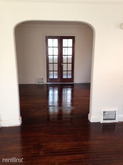 Building Photo - 5737 Courville St