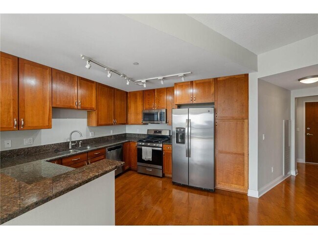 Foto del edificio - 100 3rd Ave S