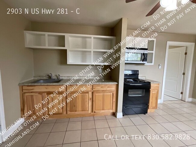 Foto del edificio - *AVAILABLE NOW* Amazing 1 Bedroom Unit in ...