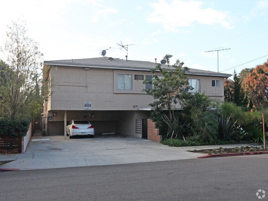 Foto principal - 1420 Seward St