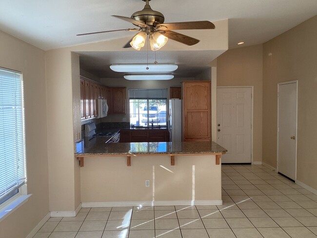 Building Photo - Northeast Single Story Home in River Oaks ...