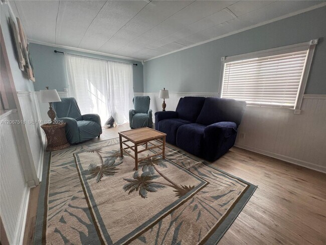 Foto del edificio - 8709 SW 15th St