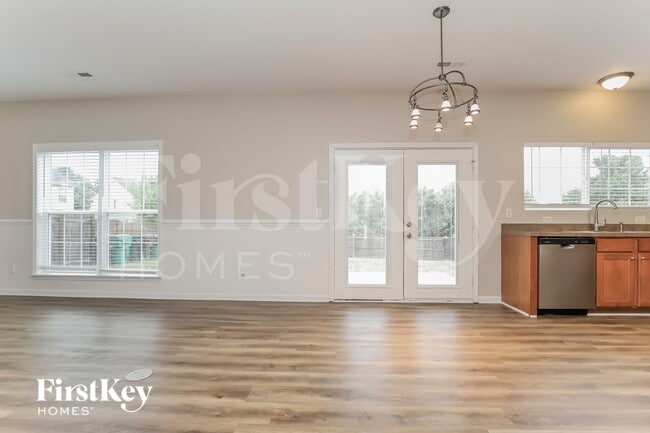 Building Photo - 3740 Cottesmore Dr